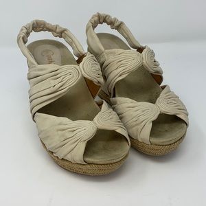 Carthies suede like sandals women’s Sz 7